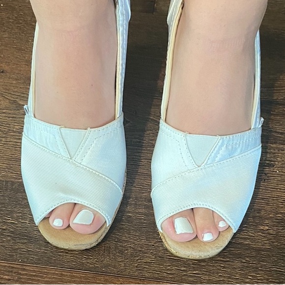 Tom’s wedge sandals - size 10 wide - Picture 2 of 12